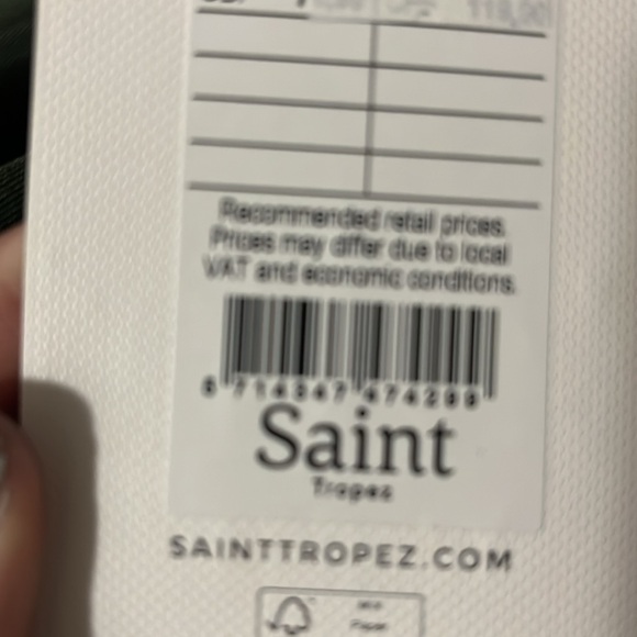 Green. Never worn, excellent condition. - Picture 3 of 3